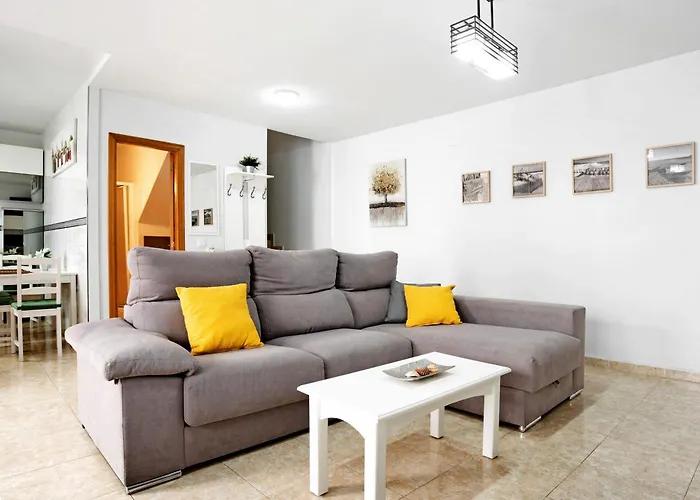 Adosado Conil Centro - Familias Apartment *